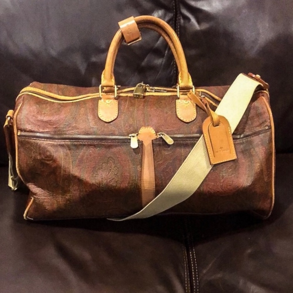 ETRO Red Paisley Boston Weekend Bag Exterior Interior Pocket Shoulder Strap 50